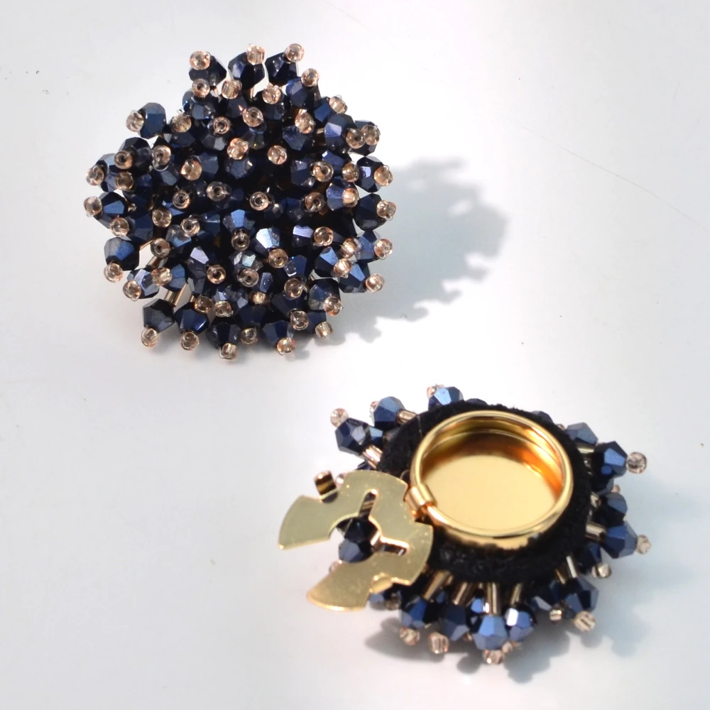 Women Accessories Jewelry - قطعتان من أغطية الأزرار الأنيقة المصنوعة
