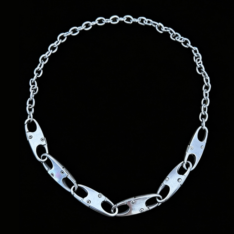 قلادة بسلسلة ومشبك على طراز ال - مراجعة Women'S Accessories In The 90S وسعره