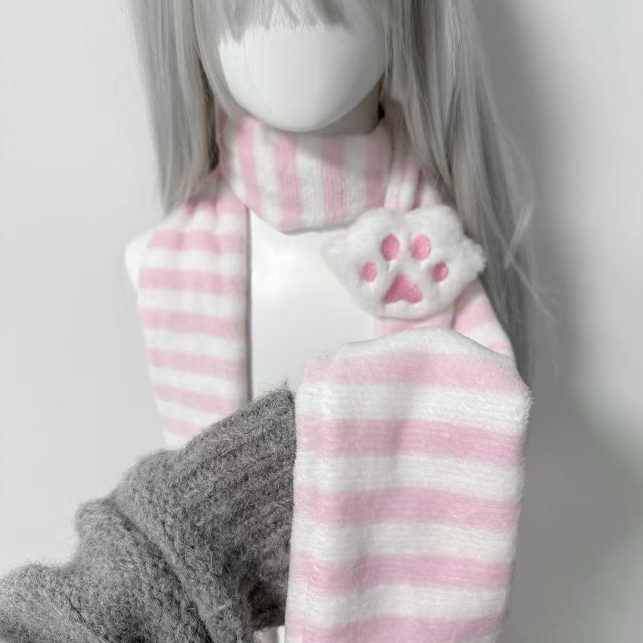 وشاح كاواي مزين بمخالب القطط و - مراجعة Women'S Winter Accessories Set وسعره