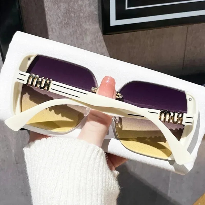 نظارات شمسية نسائية بتصميم حاف - مراجعة Women'S Accessories Designer وسعره
